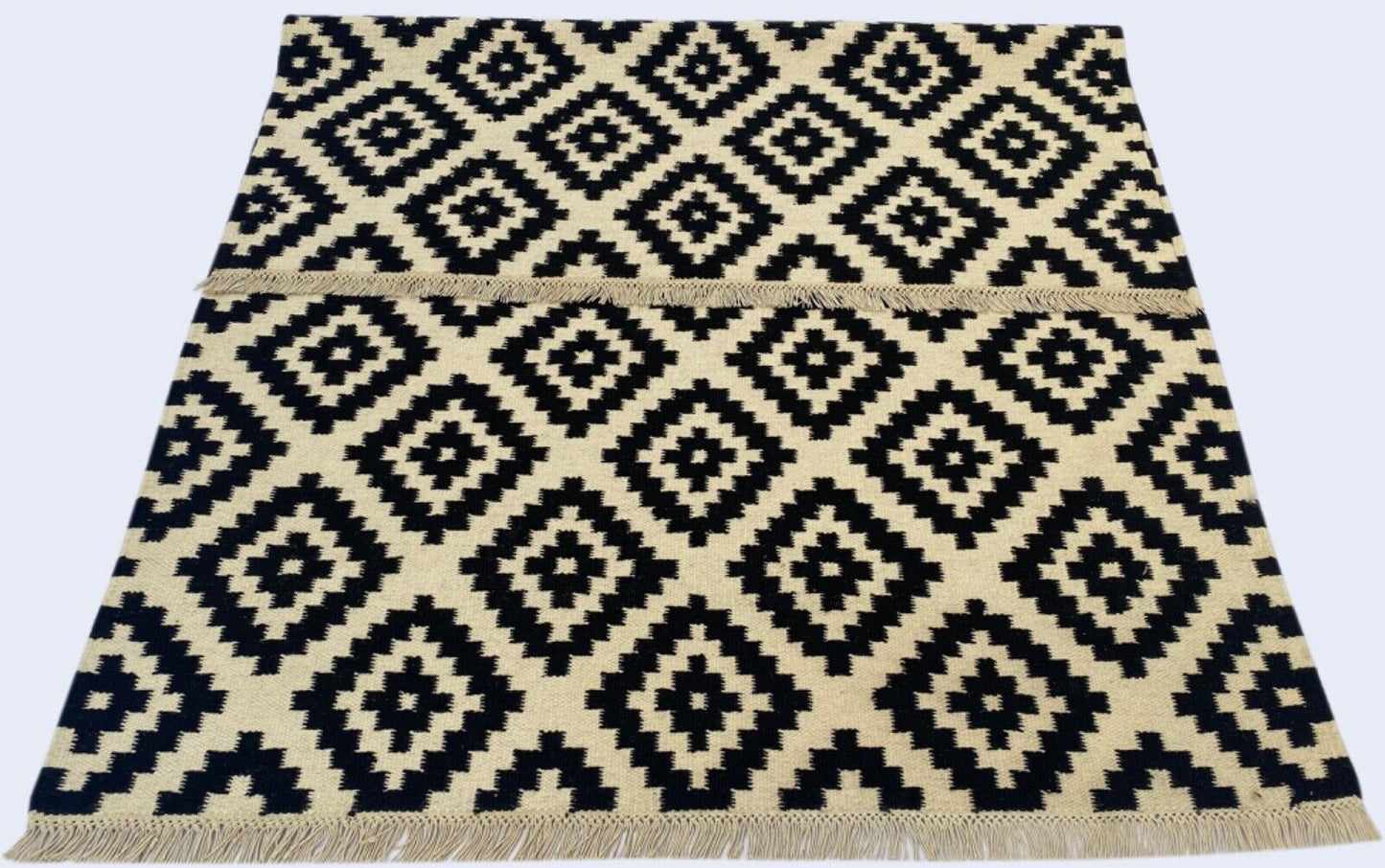 Handgefertigte Kilim Dhurry Teppich 160x230 cm Schwarz Elfenbein 100% Wolle 503